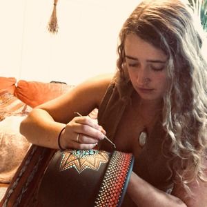 Meet your Posher, Madeleine